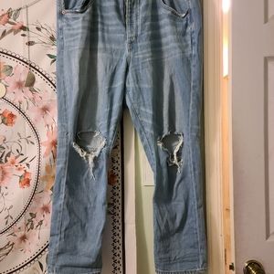 AE Hi-Rise Girlfriend Jeans